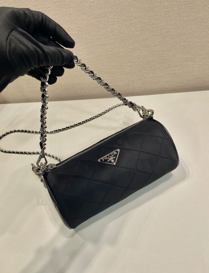 Pra*a hobo bags